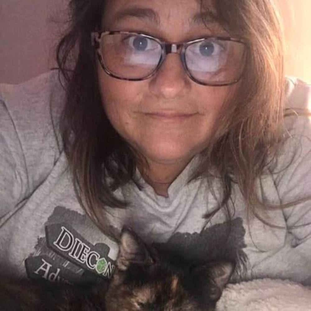 Meet your Posher, Marnie